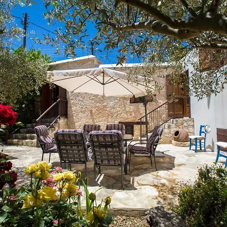 Droushia Corner House * Dhrousha