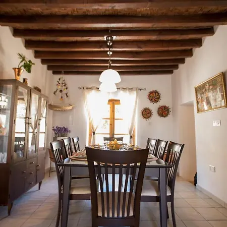 Holiday home Droushia Corner House